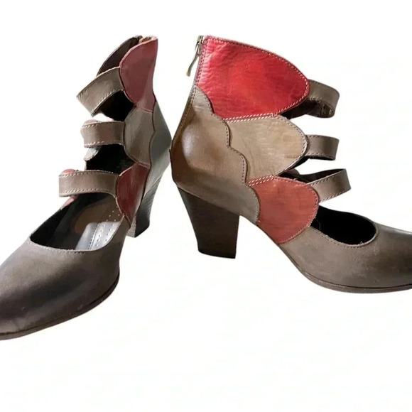 L’Artiste Gray Ankle Vintage Multistrap Booties size 7 by Spring Step - Picture 3 of 6